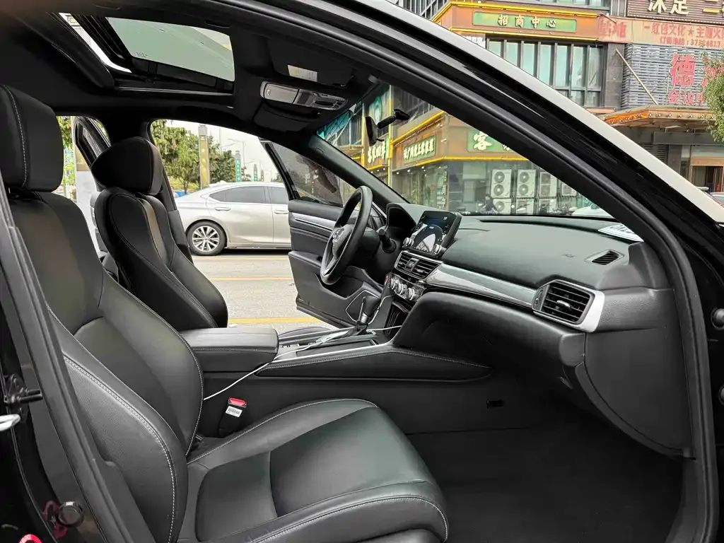 Honda Inspire — фото 10