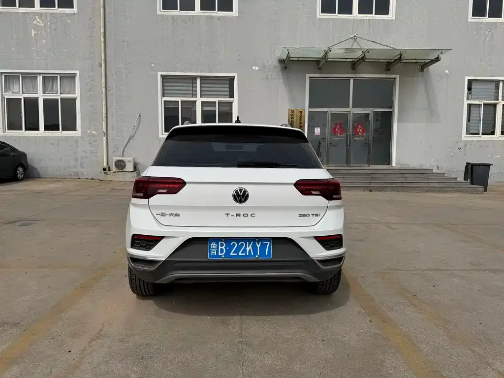 Volkswagen T-Roc — фото 5