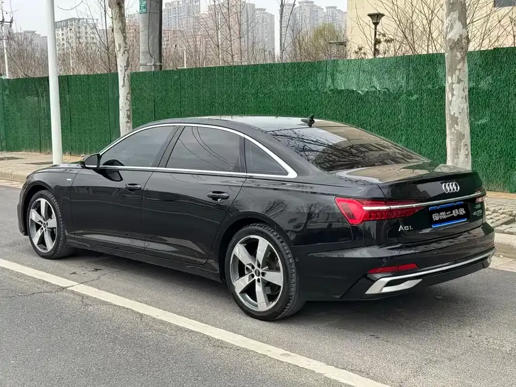 Audi A6L — фото 5