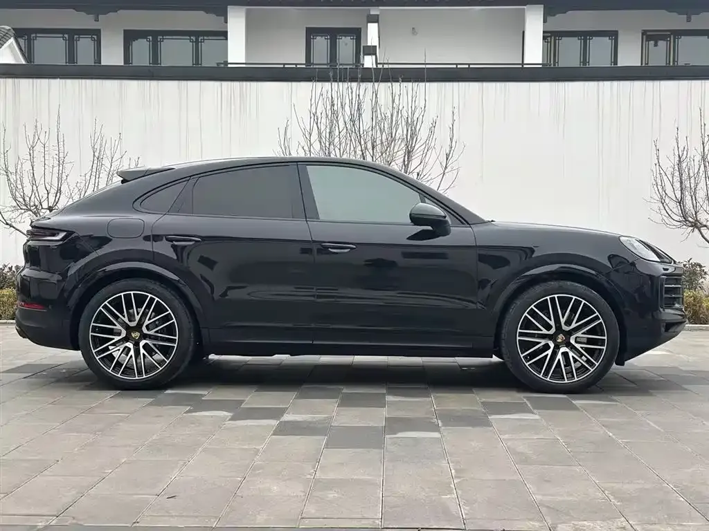 Porsche Cayenne — фото 2