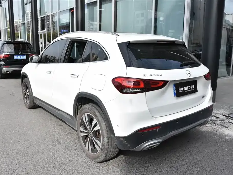 Mercedes-Benz GLA — фото 10
