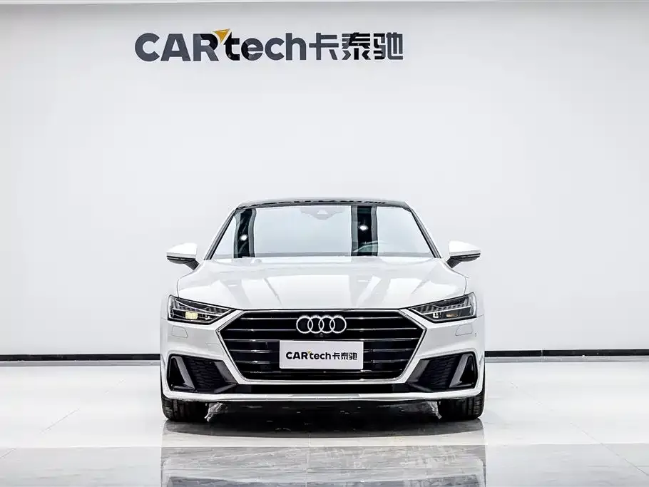 Audi A7 — фото 1