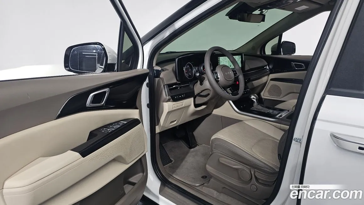 Kia Carnival — фото 2