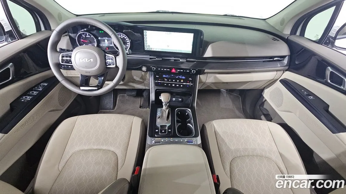 Kia Carnival — фото 10