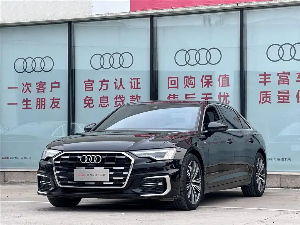 Audi A6L — фото 1