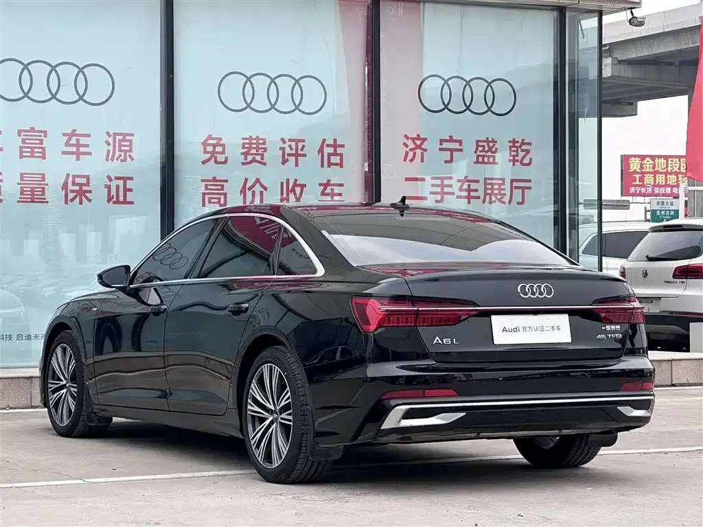 Audi A6L — фото 6
