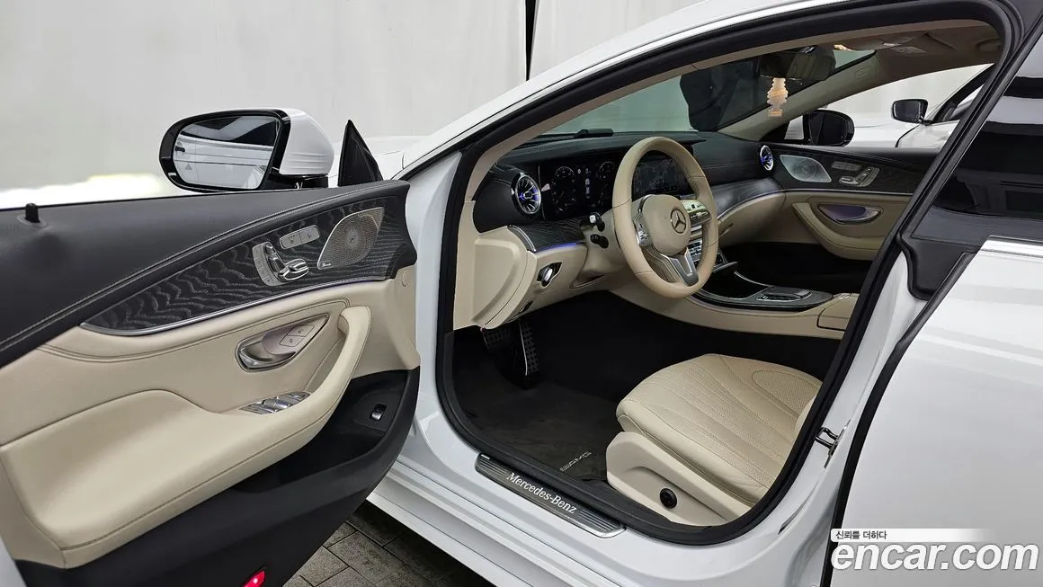 Mercedes-Benz CLS-Class — фото 10