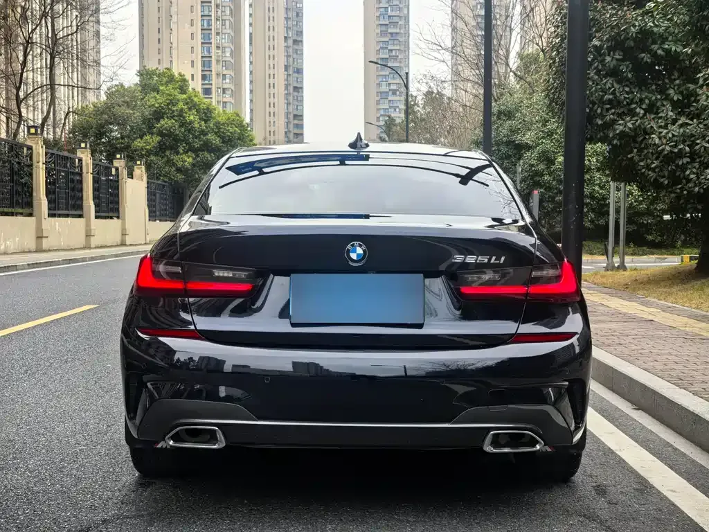 BMW 3 Series — фото 10