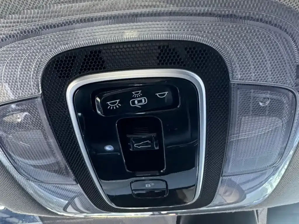 Hyundai Elantra — фото 9