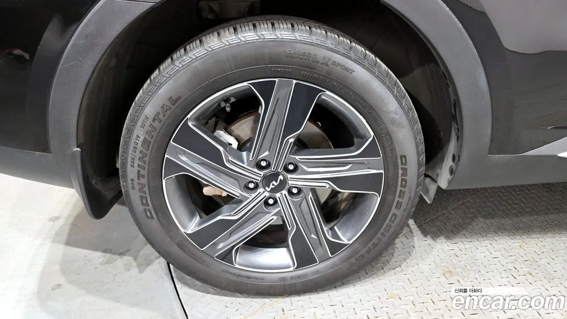 Kia Sorento — фото 7