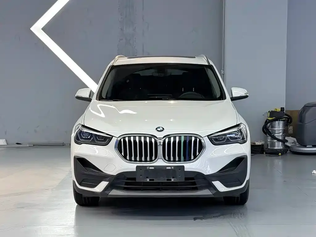 BMW X1 — фото 2