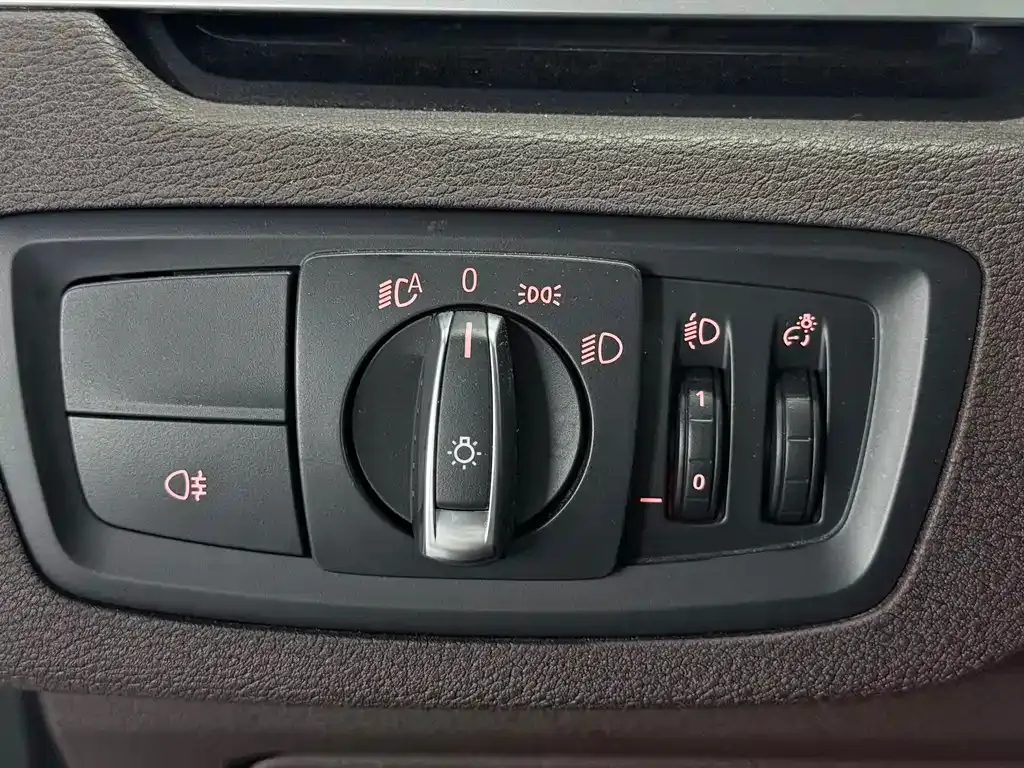 BMW X1 — фото 6
