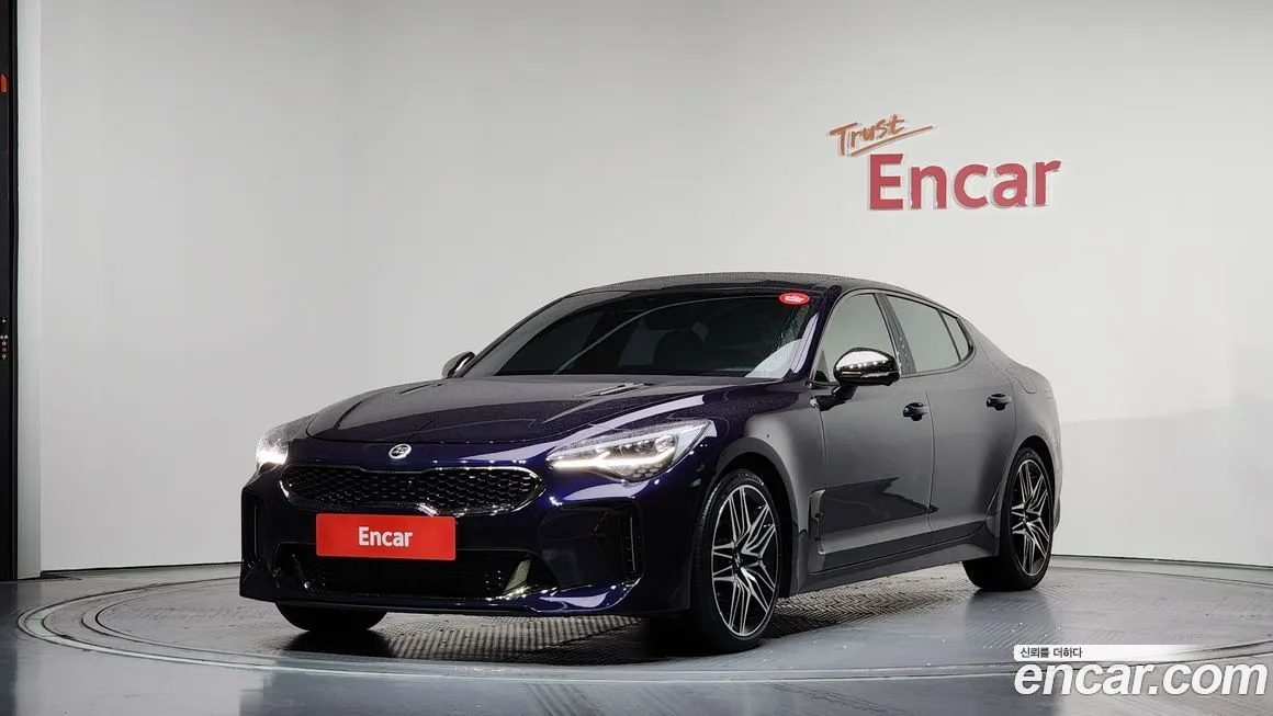 Kia Stinger — фото 1
