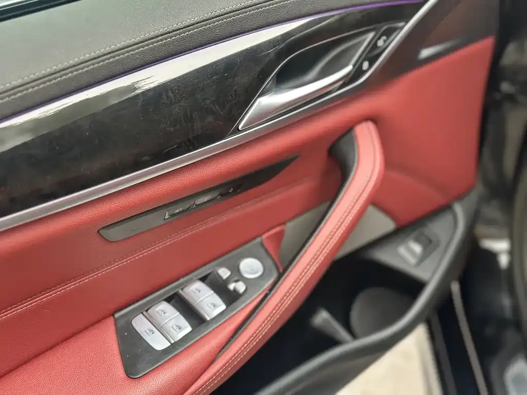 BMW 5 Series — фото 2