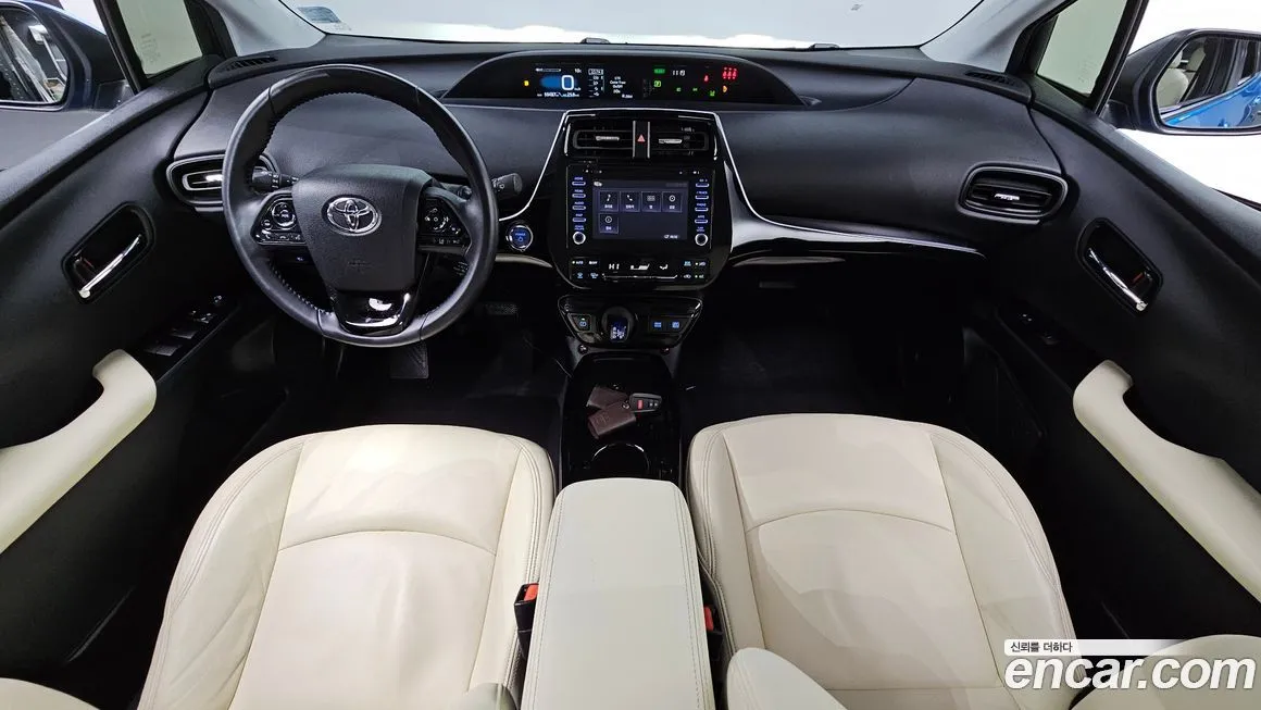 Toyota Prius — фото 9