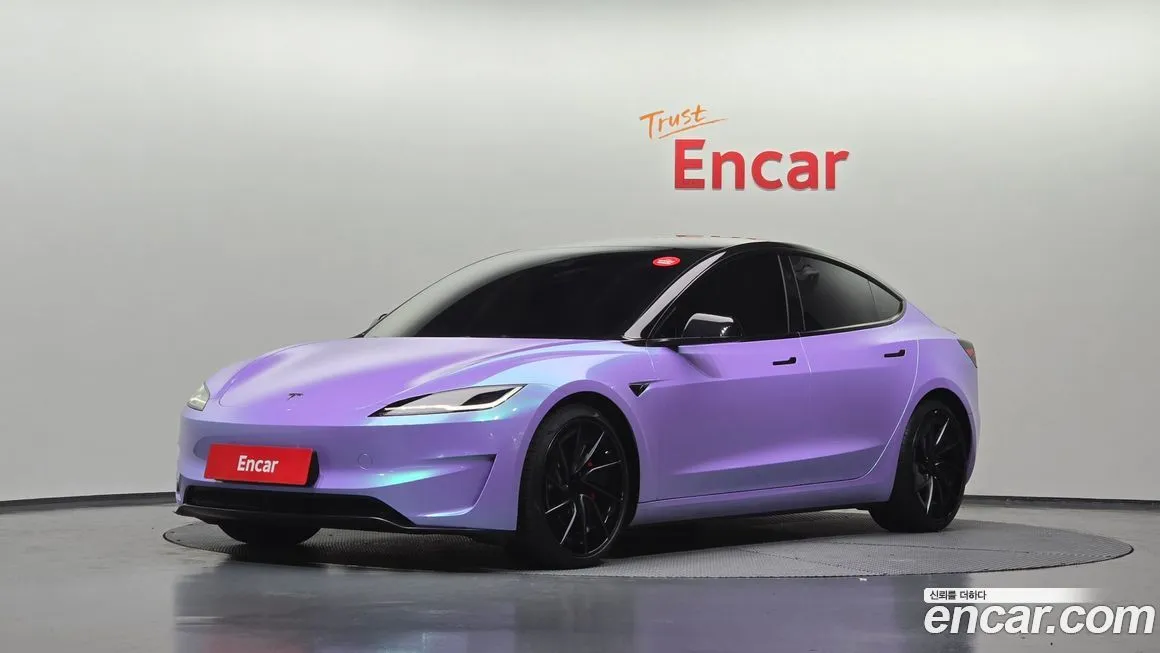 Tesla Model 3 — фото 1