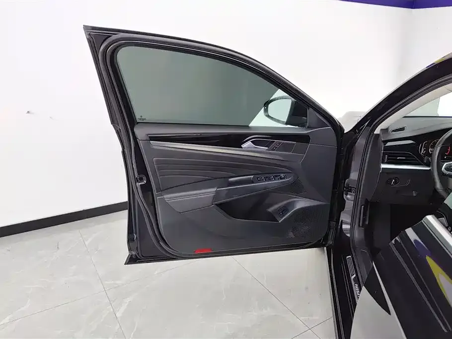 Volkswagen Passat — фото 5