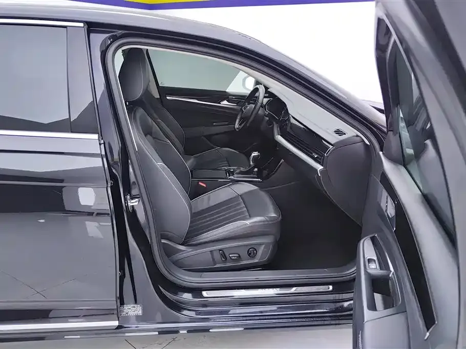 Volkswagen Passat — фото 7