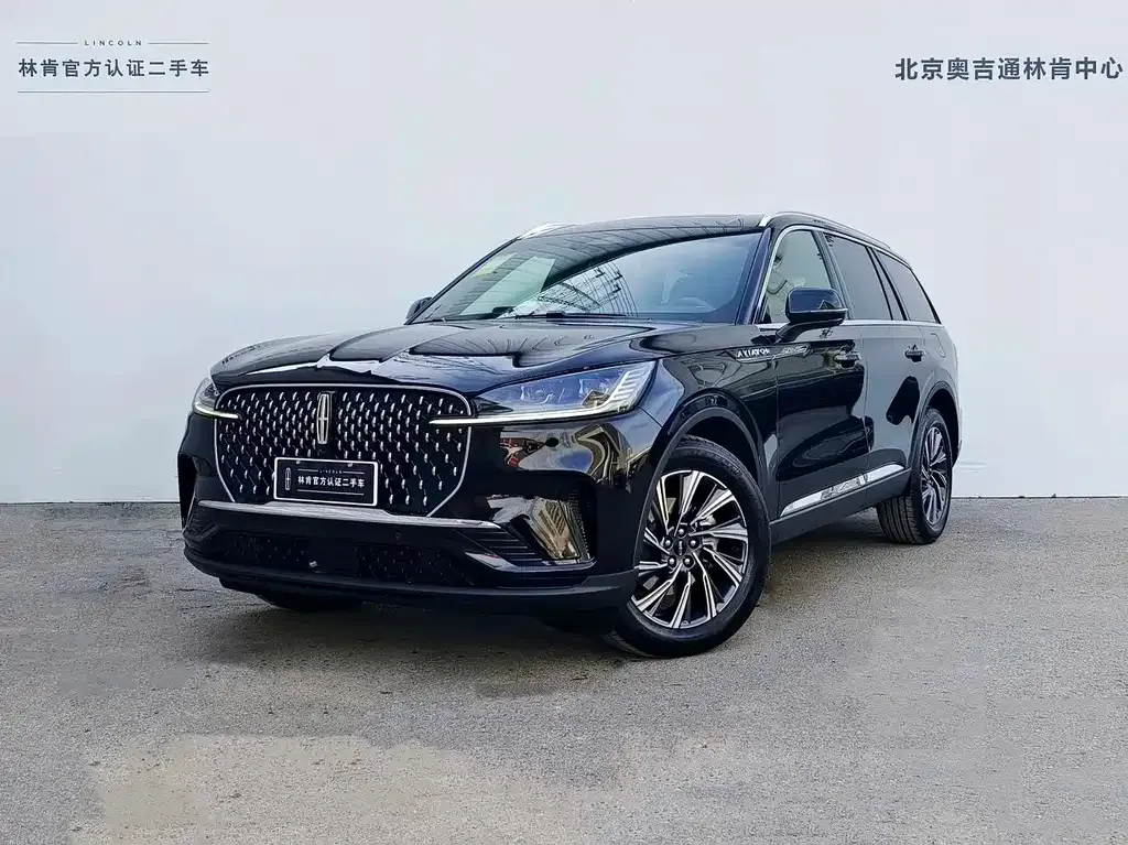 Lincoln Aviator — фото 1