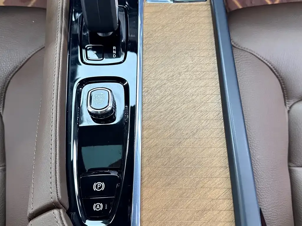 Volvo S90 — фото 10