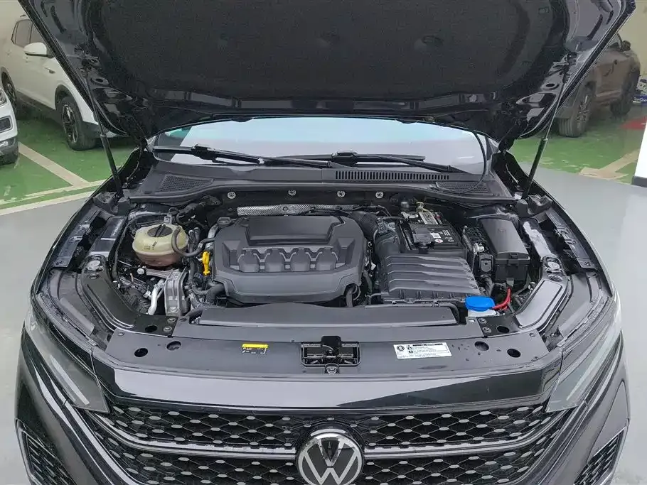Volkswagen Passat — фото 9
