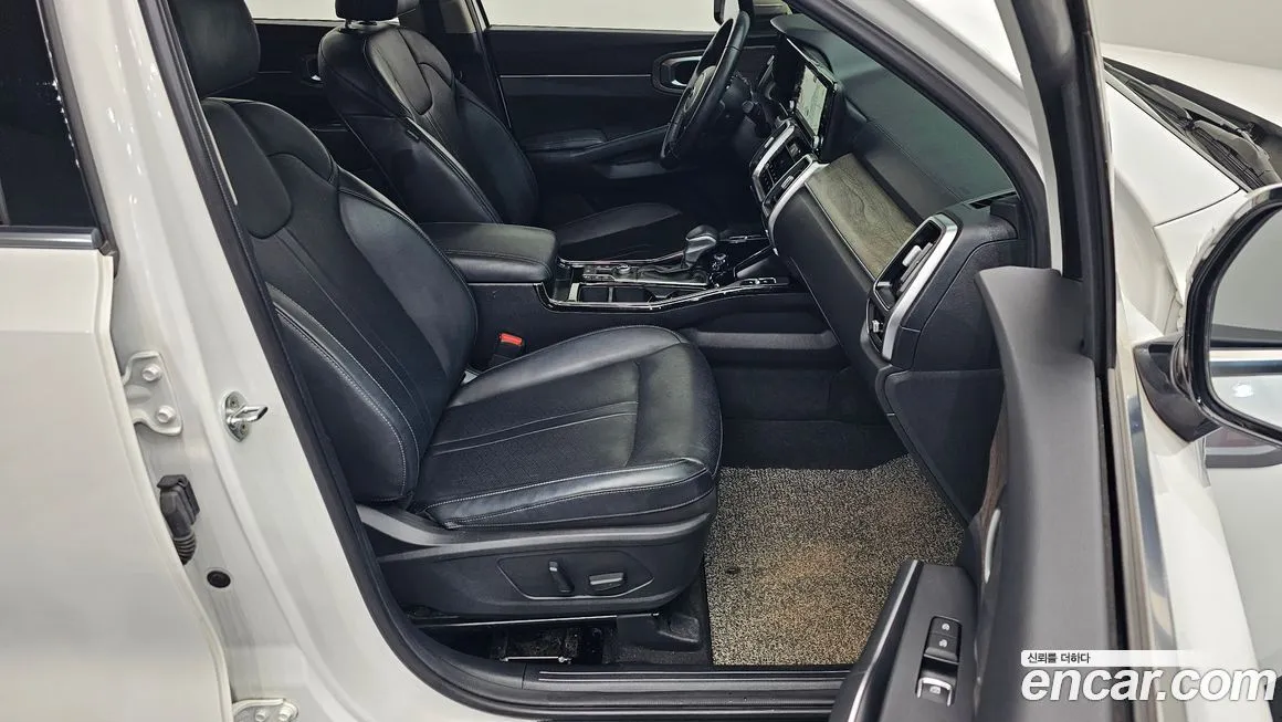 Kia Sorento — фото 4