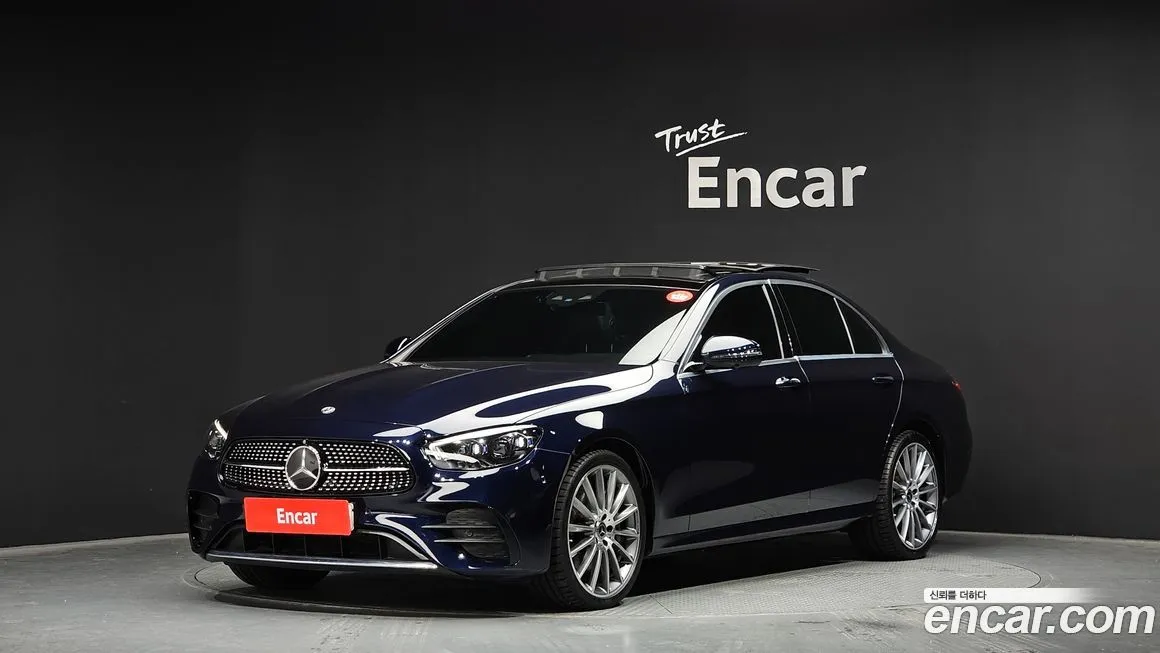Mercedes-Benz E-Class — фото 1
