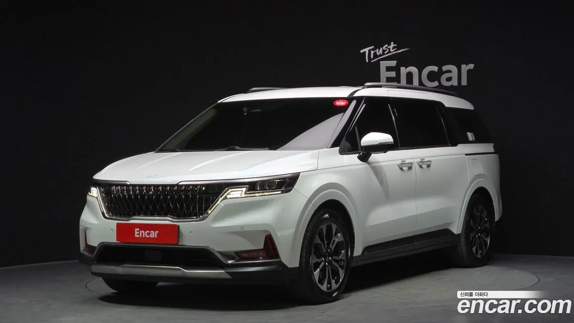 Kia Carnival — фото 1