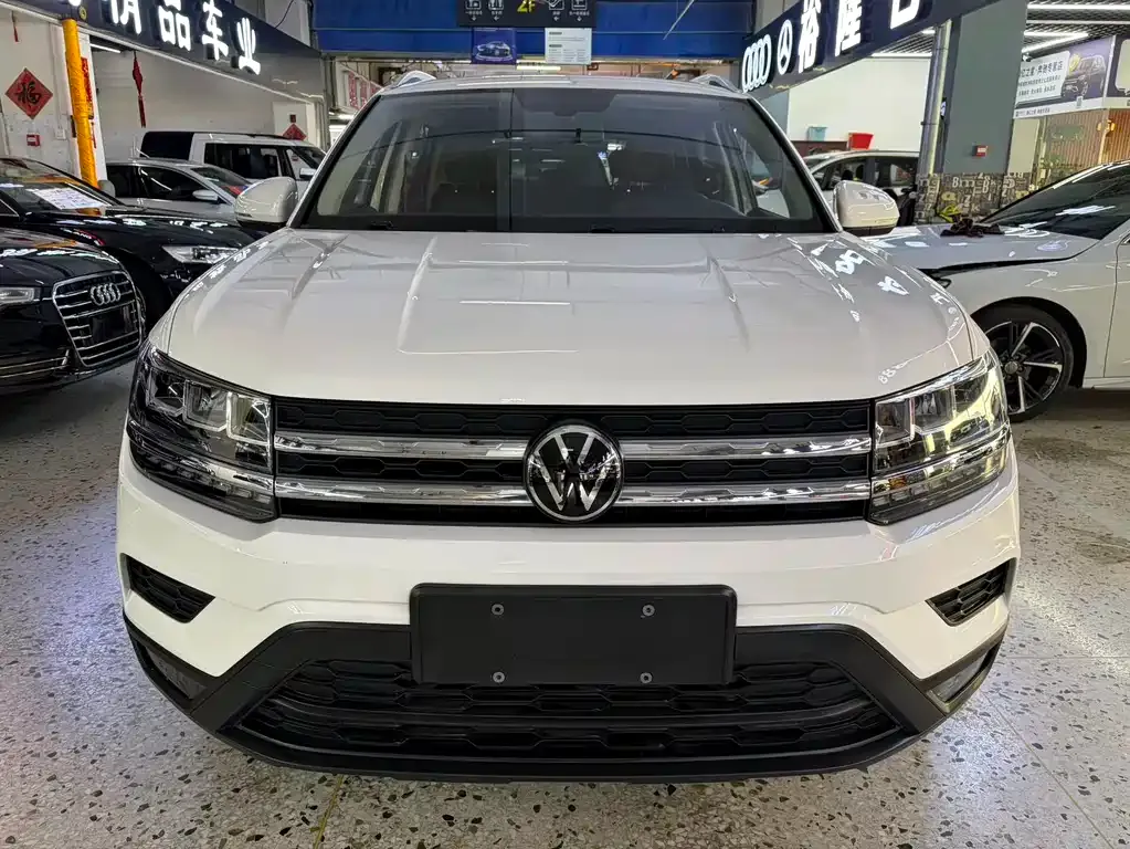 Volkswagen Tharu — фото 8