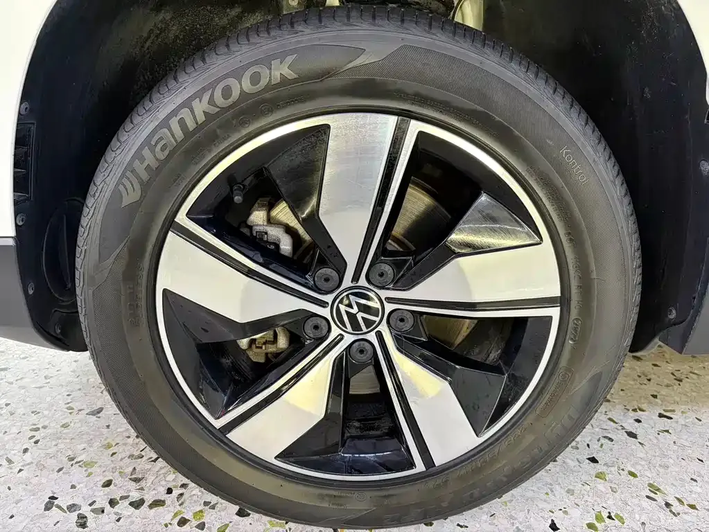 Volkswagen Tharu — фото 4