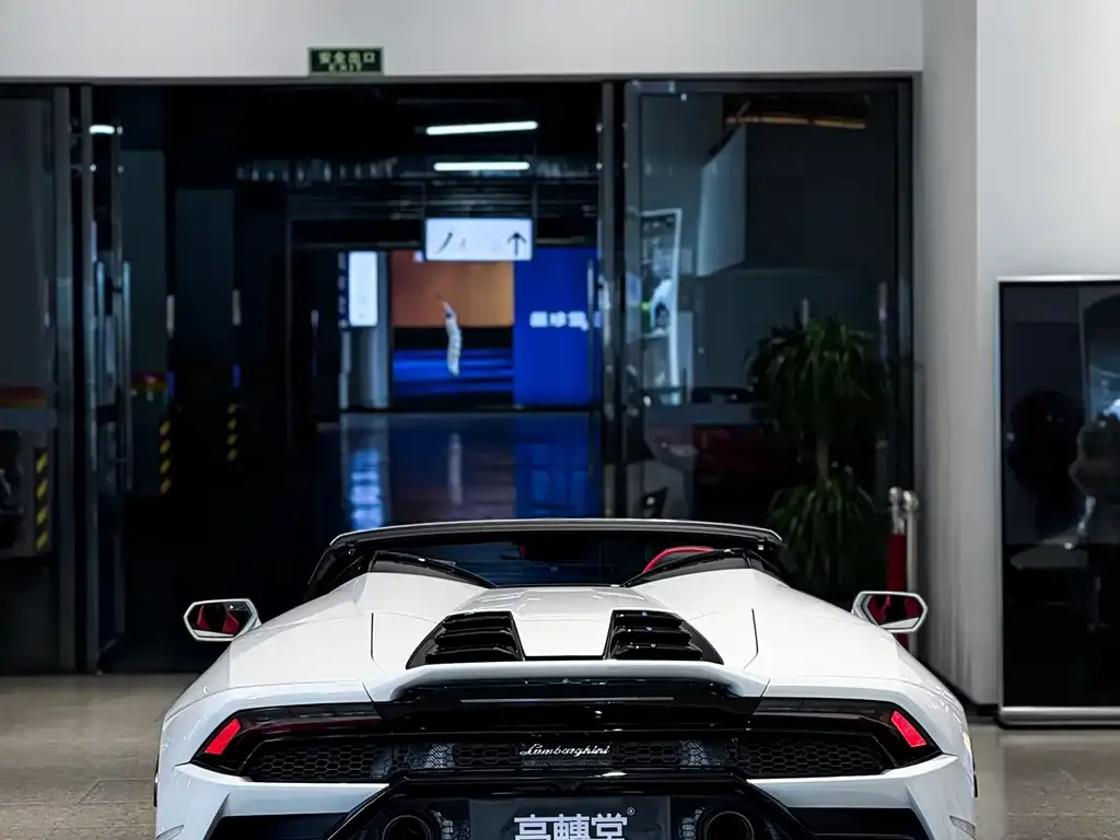 Lamborghini Huracan — фото 6