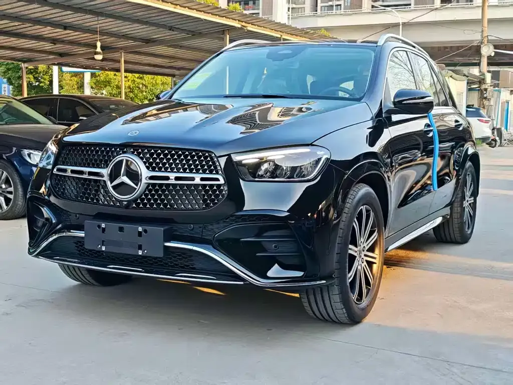 Mercedes-Benz GLE — фото 1