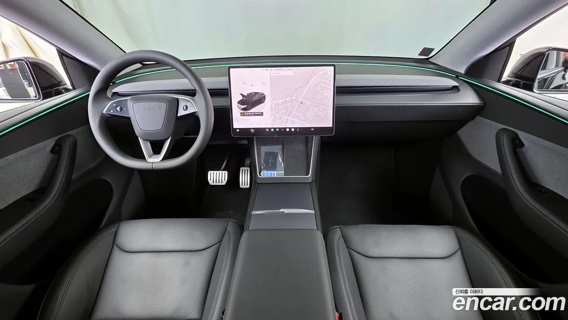 Tesla Model Y — фото 10