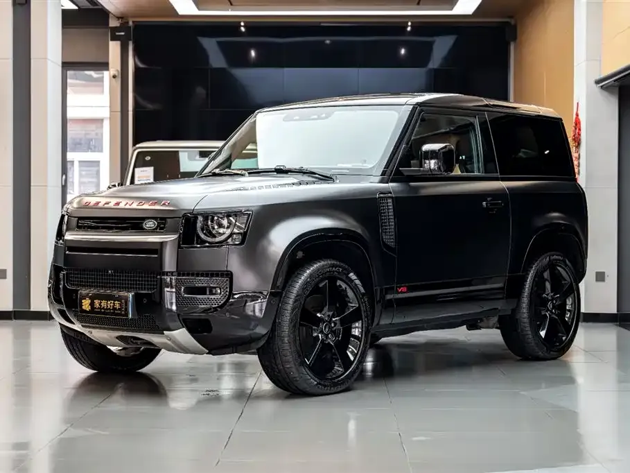 Land Rover Defender — фото 1
