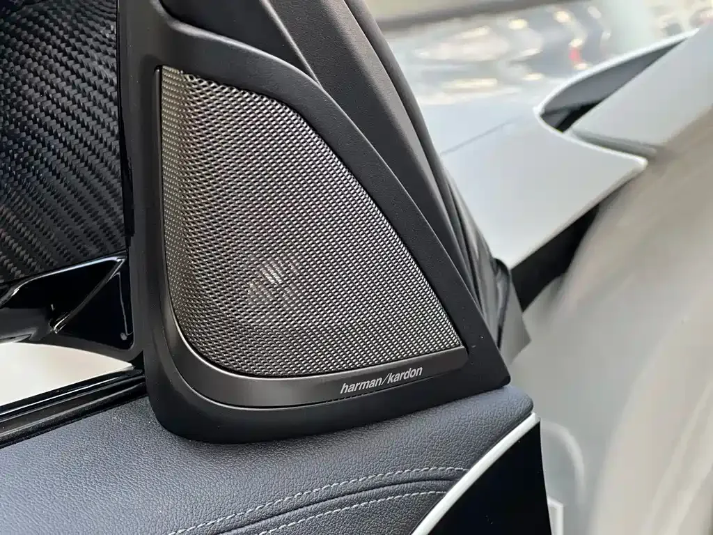 BMW 5 Series — фото 10