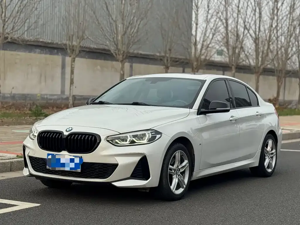BMW 1 Series — фото 1