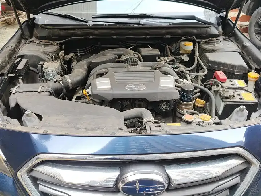 Subaru Legacy — фото 4