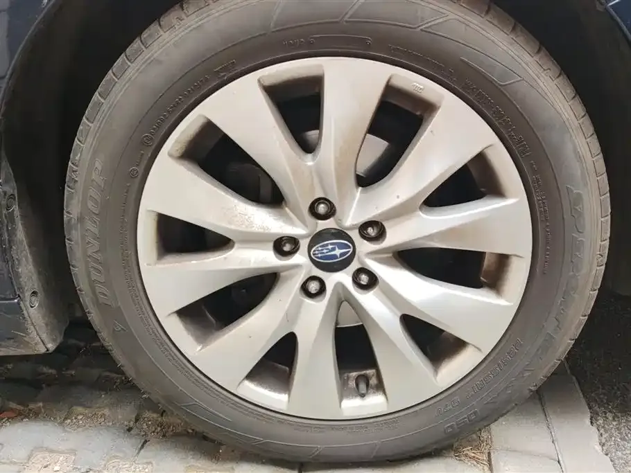 Subaru Legacy — фото 6