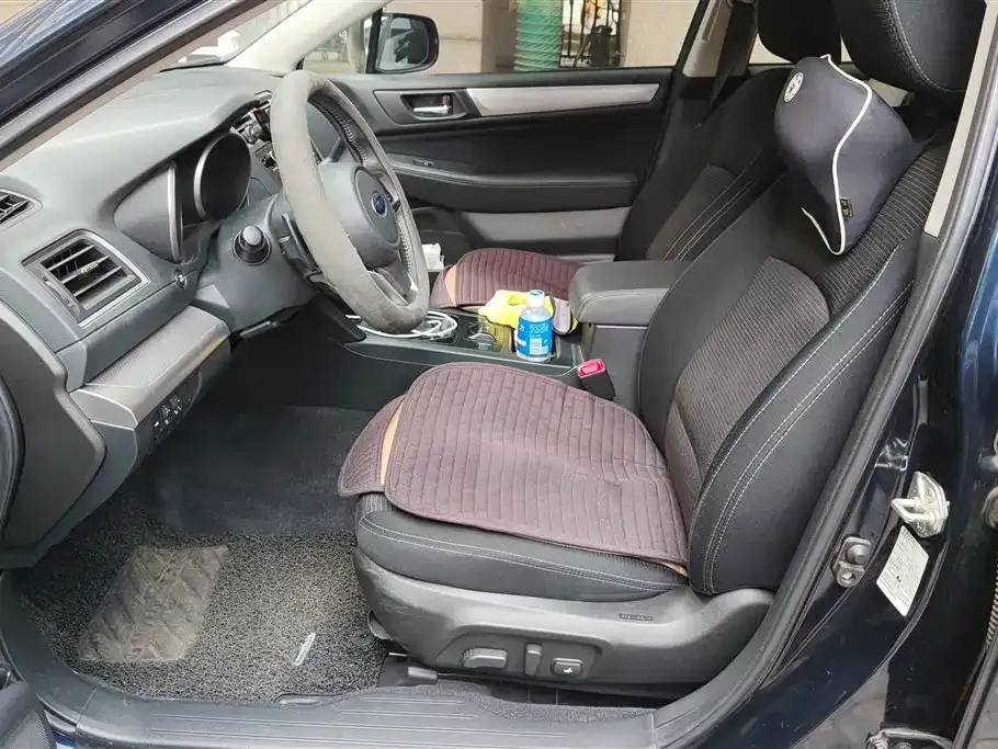 Subaru Legacy — фото 7