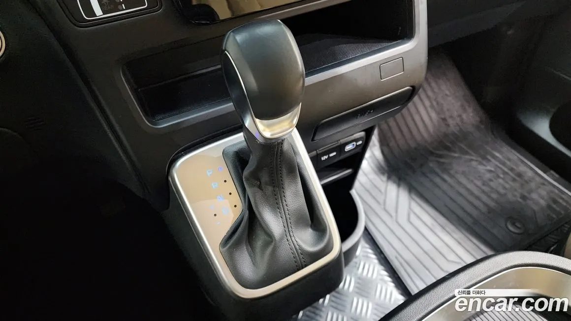 Hyundai Staria — фото 10