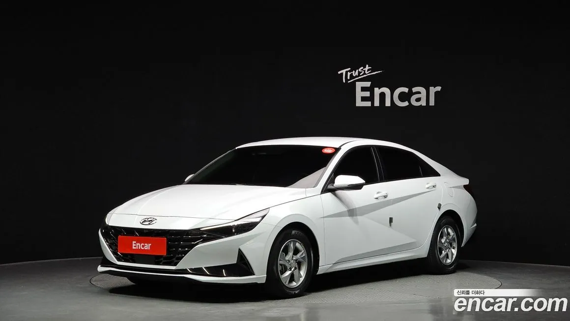 Hyundai AVANTE — фото 1