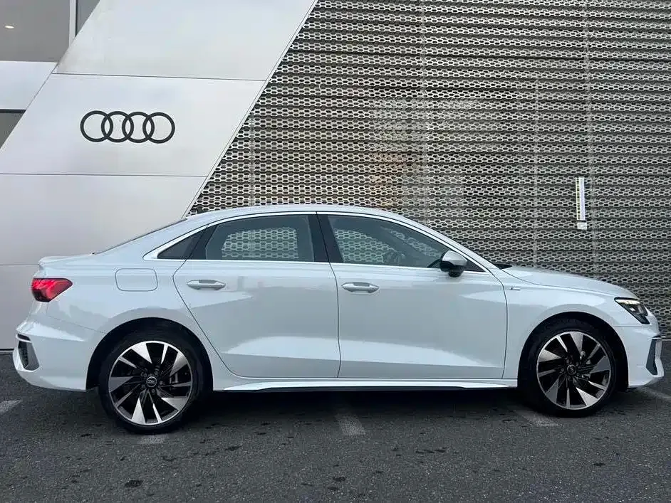 Audi A3 — фото 3