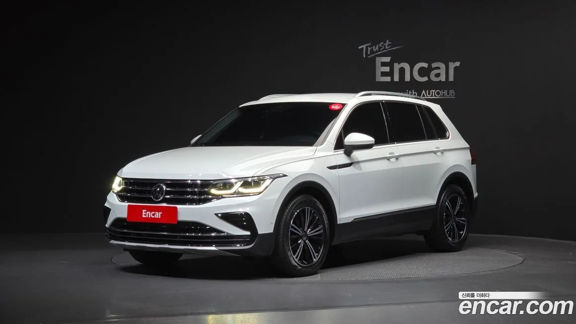 Volkswagen Tiguan — фото 1