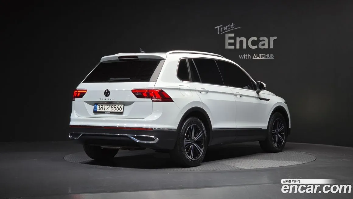 Volkswagen Tiguan — фото 7
