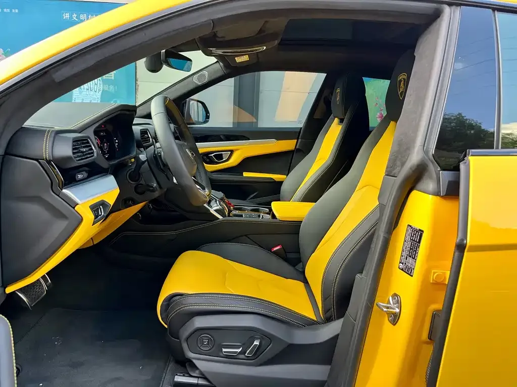 Lamborghini Urus — фото 4