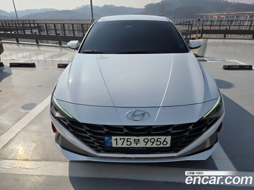 Hyundai AVANTE — фото 3