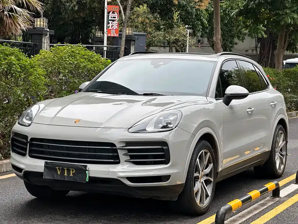 Porsche Cayenne Hybrid — фото 1