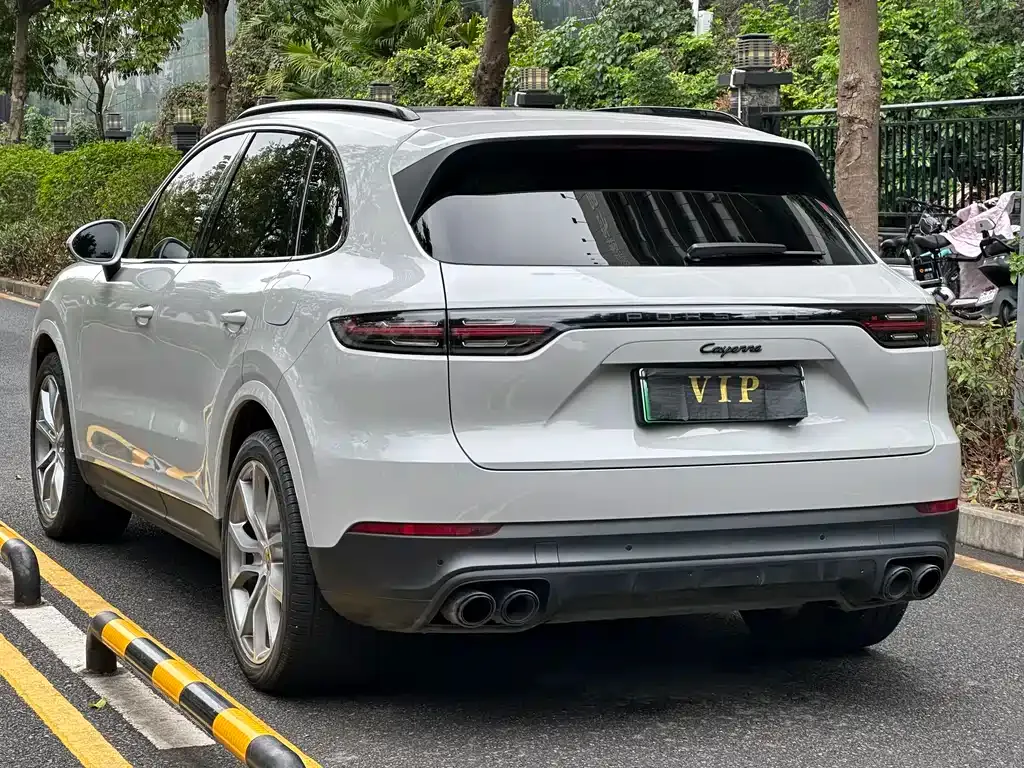 Porsche Cayenne Hybrid — фото 8