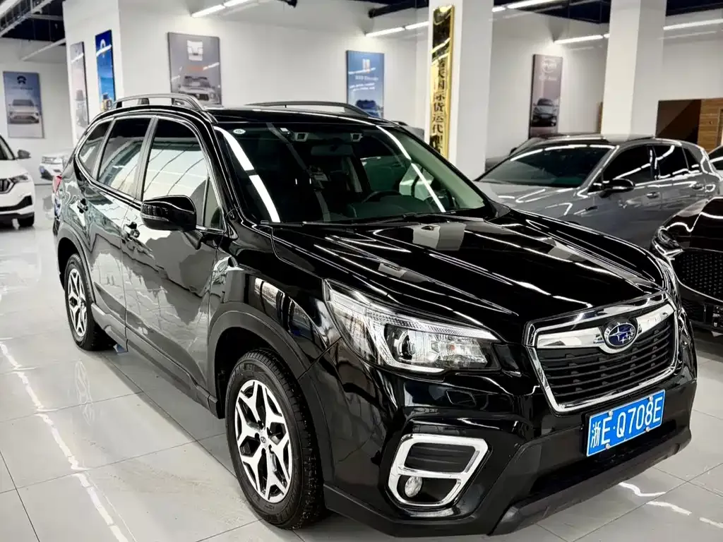 Subaru Forester — фото 10