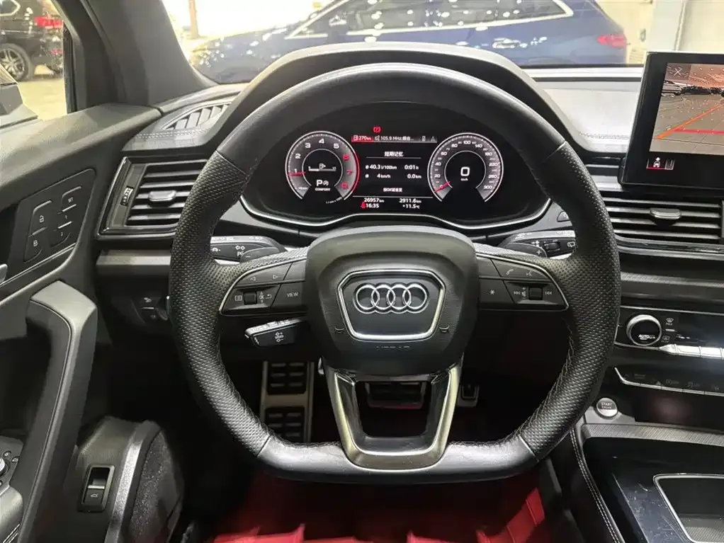 Audi Q5L Sportback — фото 9